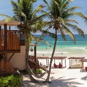 Hotel La Zebra Tulum, A Small Luxury *****